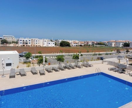 Luxurious  Two Bedroom Modern Apartment Steps from the Beach - 5