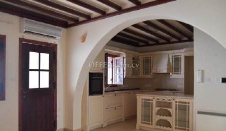 New For Sale €380,000 House 5 bedrooms, Detached Oroklini, Voroklini Larnaca
