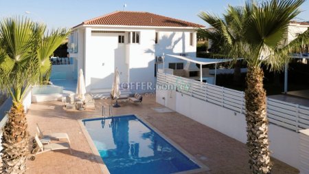 3 Bedroom Detached Villa For Sale in Famagusta - 11