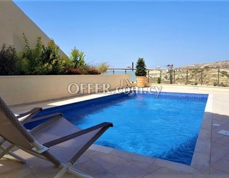 Luxury villa in Agios Tychonas with pool and lift - 3
