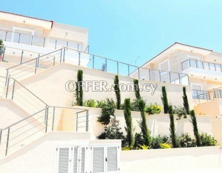 Luxury villa in Agios Tychonas with pool and lift
