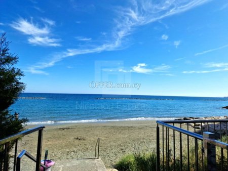 Three bedroom flat on the seafront in Germasogia.