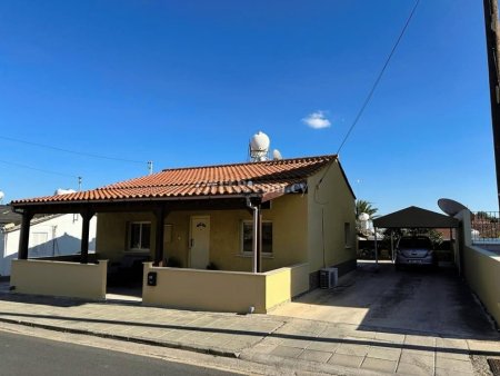 2 Bed Bungalow for Sale in Paralimni, Ammochostos - 4