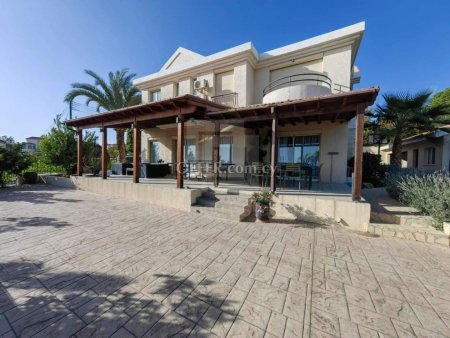 Large Luxury Villa Near Foleys School Sfalagiotissa Ayios Athanasios Limassol Cyprus - 4
