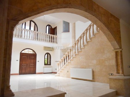 Five Bedroom Villa with Private Swimming Pool Garden and Sea View for Sale in Oroklini Nicosia - 3