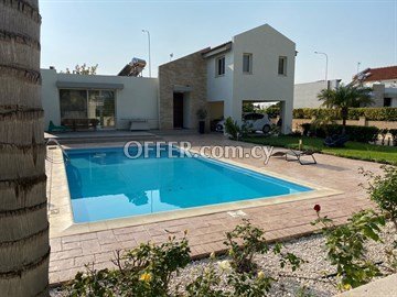 3 Bedroom House  Just 500m to the beach in Pervolia, Larnaca