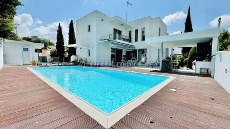 4 Bedroom Detached Villa For Rent Limassol