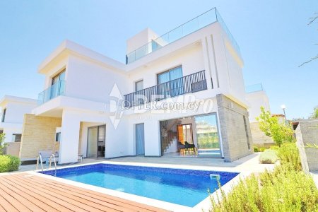 Villa For Rent in Chloraka, Paphos - DP4186