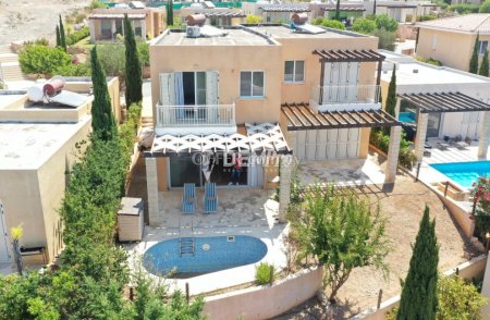 Villa For Sale in Chloraka, Paphos - DP4191