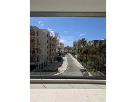Luxury whole floor 3 bedroom apartment F F 200m from the beach at Potamos Germasogia s - 2