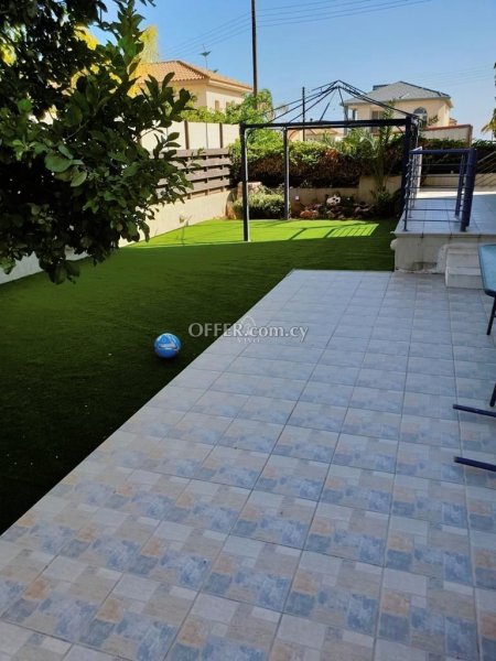 SPACIOUS 4 BEDROOMS HOUSE FOR RENT IN EPISKOPI