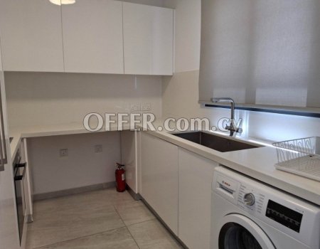 Spacious four bedroom upper floor, great layout furnished - 8