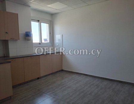 Office 500m2 in modern commercial building - 3