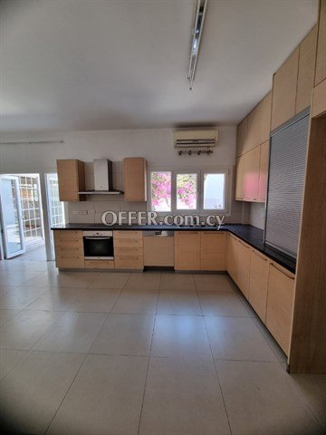 4 Bedroom Semi-Detached House  In Plati Aglantzia, Nicosia