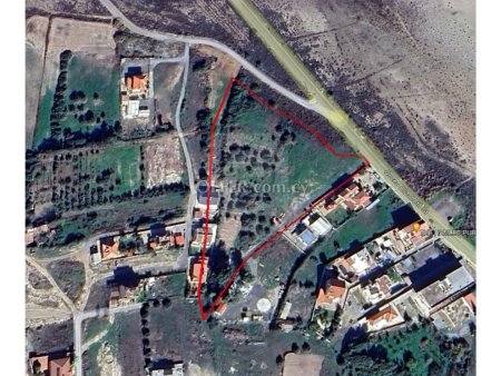 Residential land for sale in Akrotiri close to Lady s Mile beach