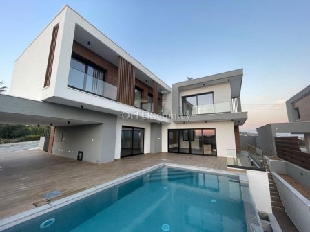 4 Bed Detached House for sale in Agia Paraskevi, Limassol