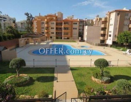 3 bedroom penthouse with huge verandas in complex with communal pool