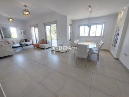 Apartment For Rent in Paphos City Center, Paphos - DP4196