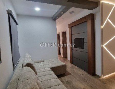 Two bedroom Upper house for rent in the City Center (photo 0)