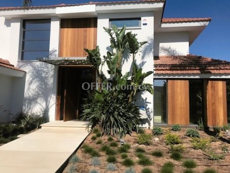 5 Bed Detached House for rent in Kalogyros, Limassol