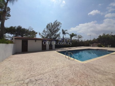 Detached House with Private Pool and Tennis Court for Rent in Pareklisia Village