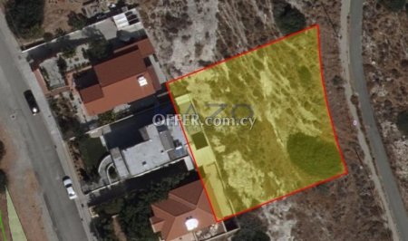 Plot for sale in Erimi