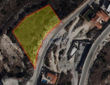 Residential Land Parcel for Sale in Agios Tychonas