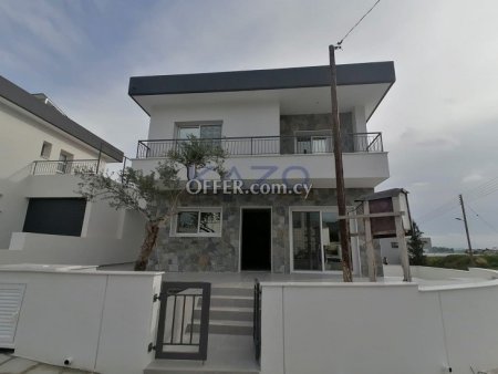 Three + One Bedroom Detached House for Sale in Pareklisia