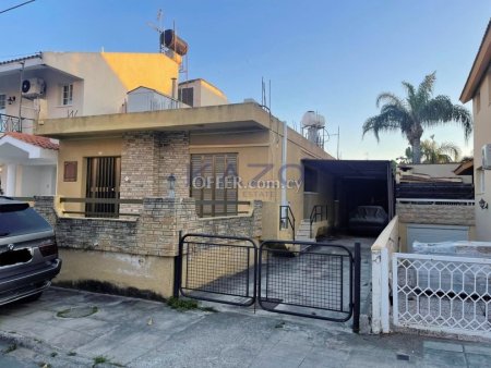 Semi-Detached House for Sale in Kato Polemidia, Limassol