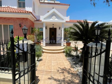 Exquisite Three Bedroom Semi-Detached House for Rent in Kapsalos