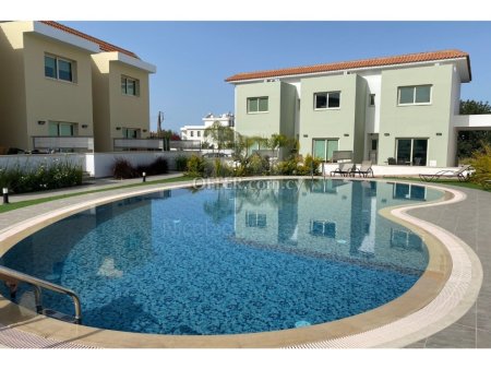 2 Bedroom Townhouse for Sale in Erimi Limassol