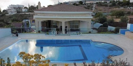 4 Bed Detached Villa for rent in Peyia, Paphos
