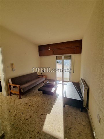 Spacious 2 bedroom Apartment  in Engomi.
Furnished with electrical app