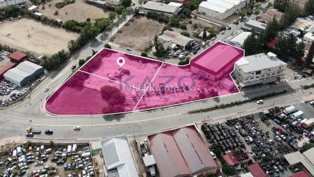 Industrial Land with Warehouse in Kaimakli, Nicosia