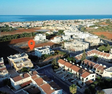 Building plot in Paralimni