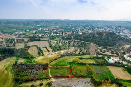 Residential field in Pera, Nicosia