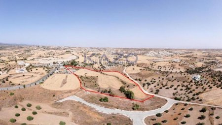 Shareδ residential field in Analiontas, Nicosia