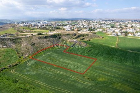 Residential field in Dali, Nicosia