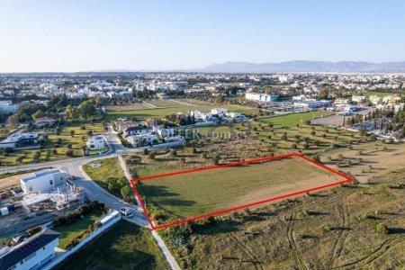 Shared residential field in Chryseleousa, Strovolos