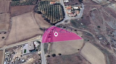 Residential field in Peristerona, Nicosia