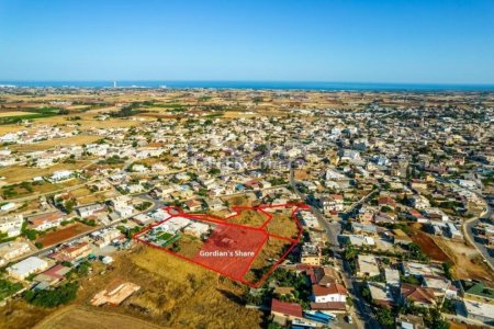 Four residential fields in Liopetri, Famagusta