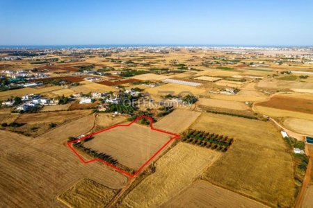 Residential field in Frenaros, Famagusta