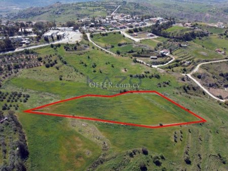 Residential field in Choletria, Paphos