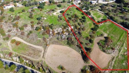 Residential field in Peristerona, Paphos