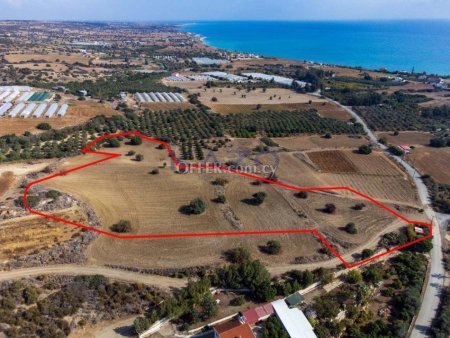 Residential field in Agios Theodoros, Larnaca