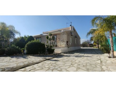 Gorgeous little bungalow built on a large plot of land of 1150m2