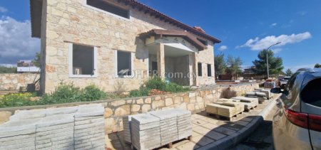 House (Detached) in Souni-Zanakia, Limassol for Sale