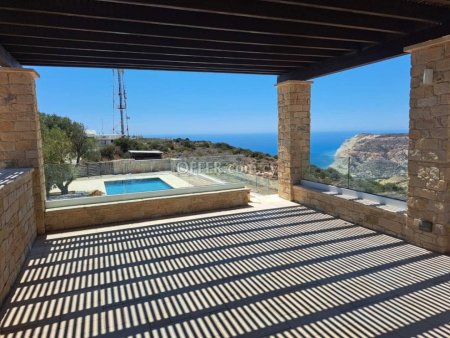 4-bedroom Detached Villa 300 sqm in Pissouri