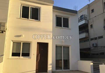 2 Bedroom Maisonette  In Latsia, Nicosia