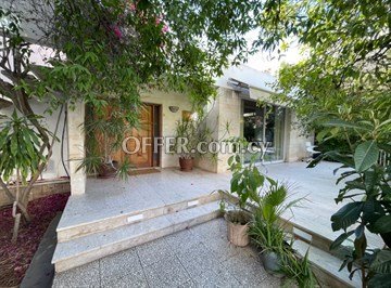 5 Bedroom House  in Agioi Omologites, Nicosia